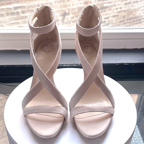 🌸VINCE CAMUTO🌸 Imagine-Devin Sandals size: 8 - Picture 6 of 16